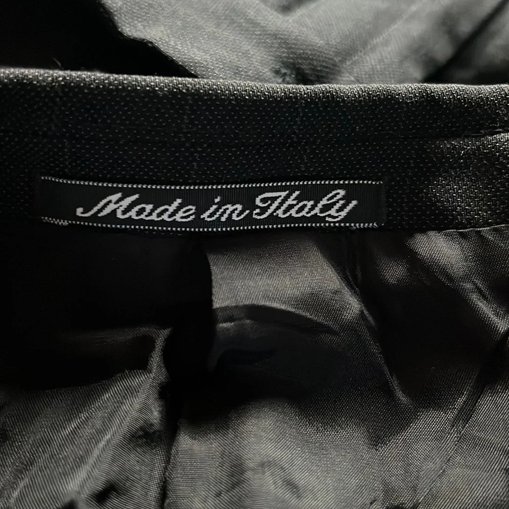 Armani two piece suit 46R/see measurements. E#79 - Picture 10 of 14